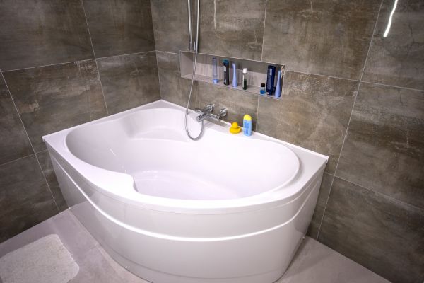 Large Bathtub Installation in Bloomington